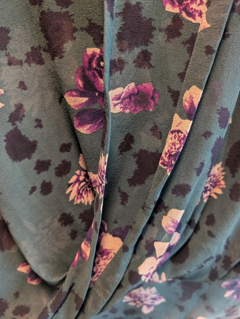 Babaton Aritzia 100% Silk Floral Blouse XS Green Draped Front - Picture 4 of 5
